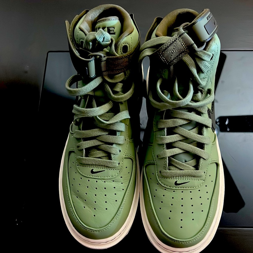 Air Force 1 boot